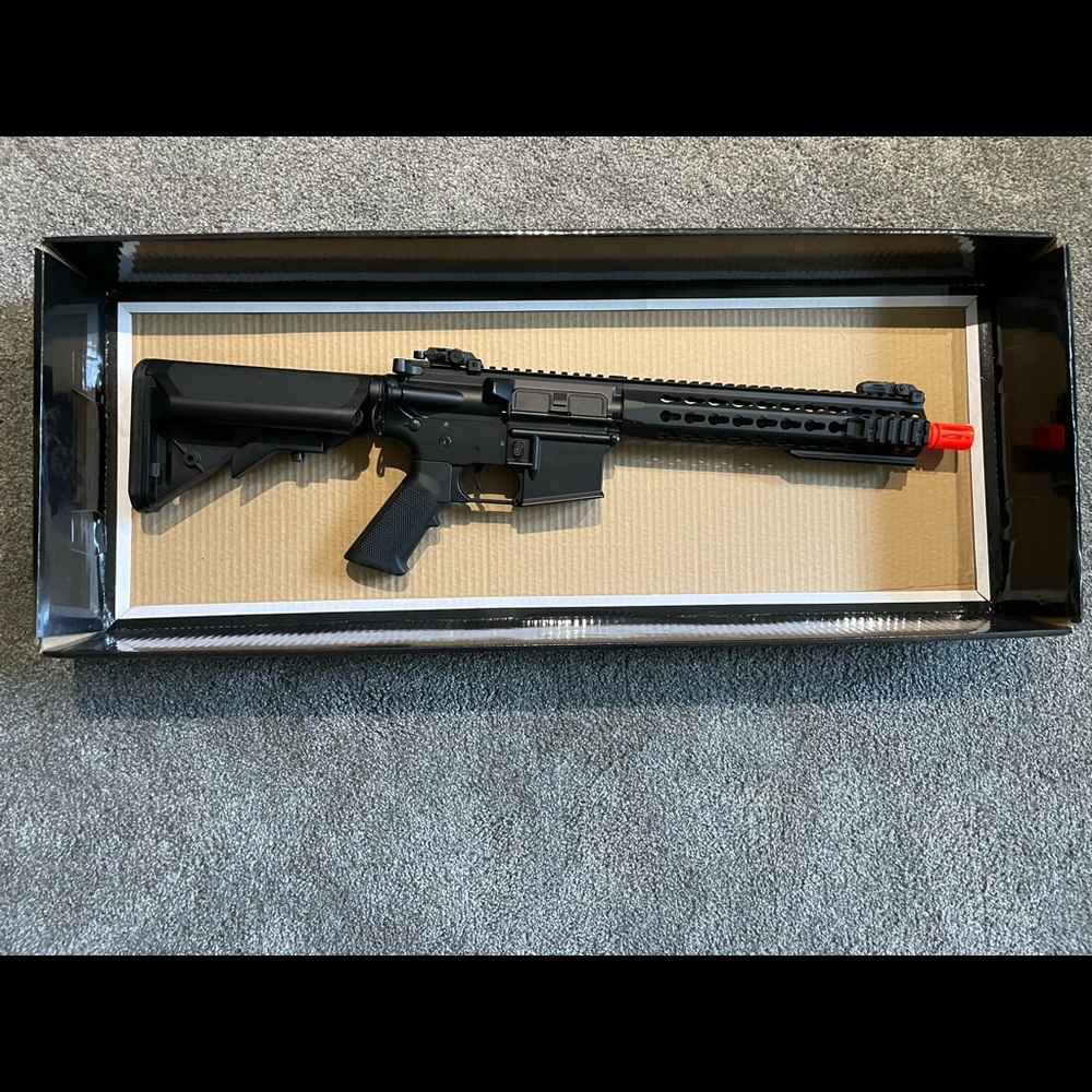 Airsoft Rifle - Picture 2 of 3